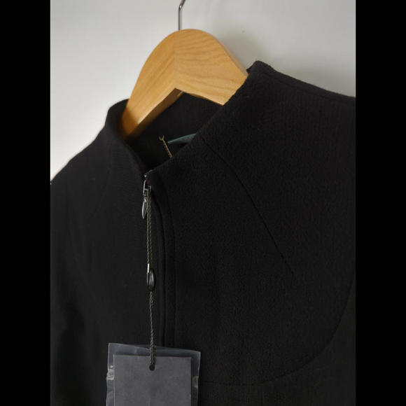 [SOLD] NWT 2004 ALEXANDER MCQUEEN Sz Women IT 40 US 4 Black White Stitch Jacket - Picture 4 of 12